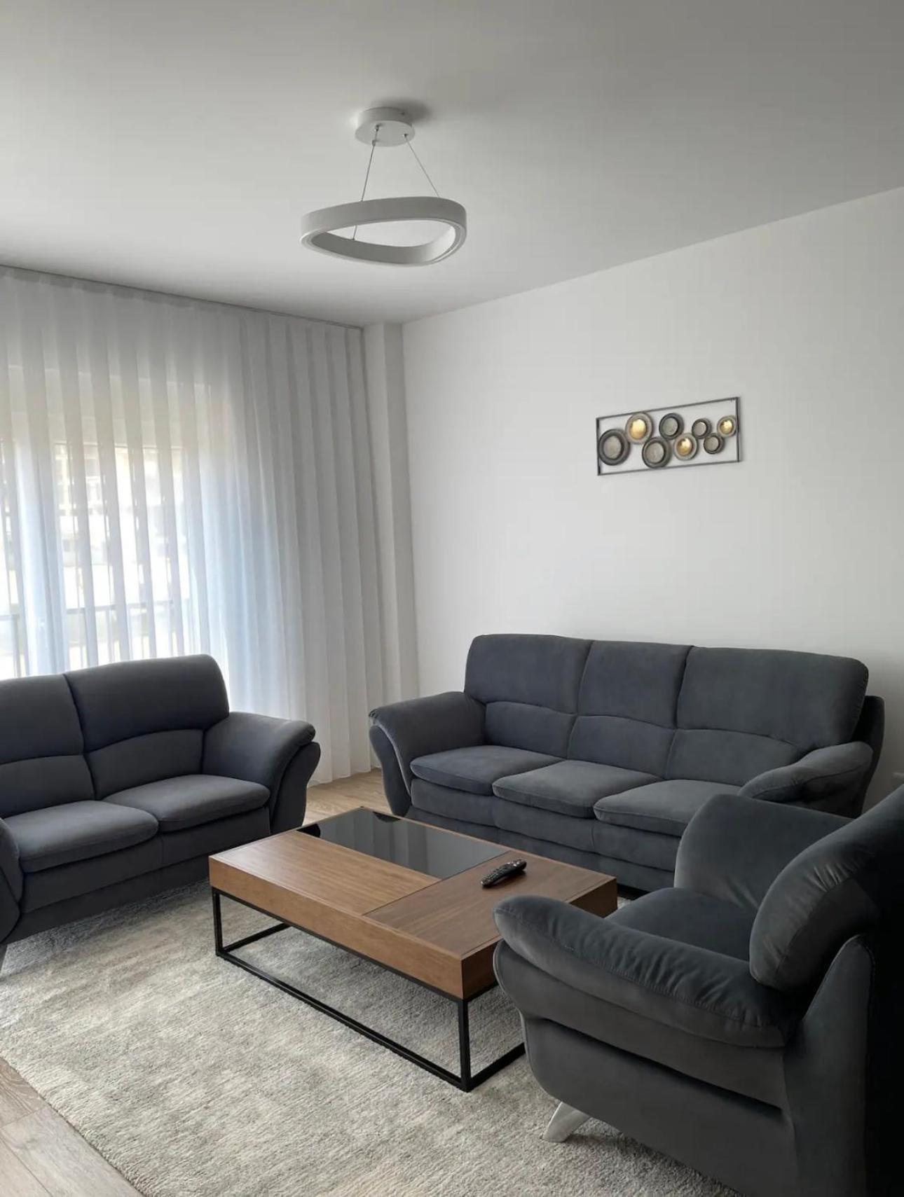 Airstay Приштина Екстер'єр фото
