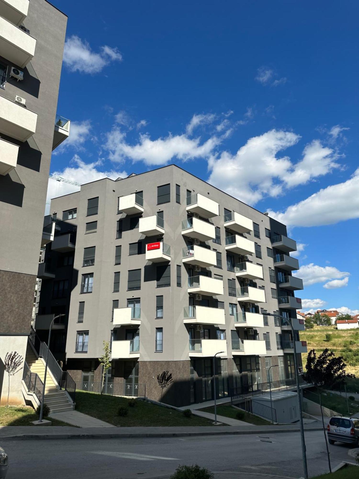 Airstay Приштина Екстер'єр фото